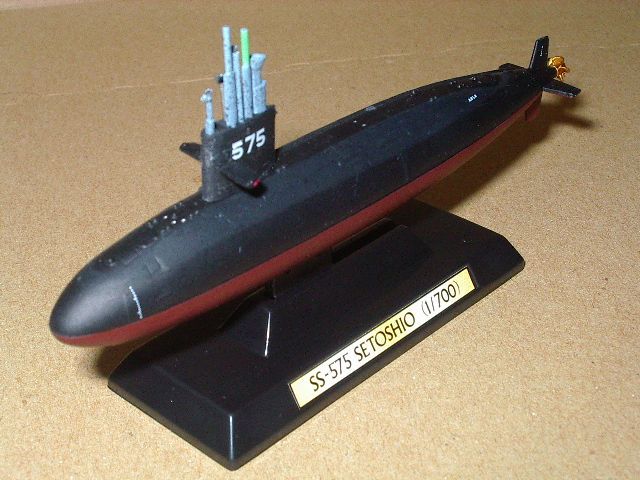 New Takara Ships Of The World 1/700 JMSDF SS-575 Setoshio Submarine 